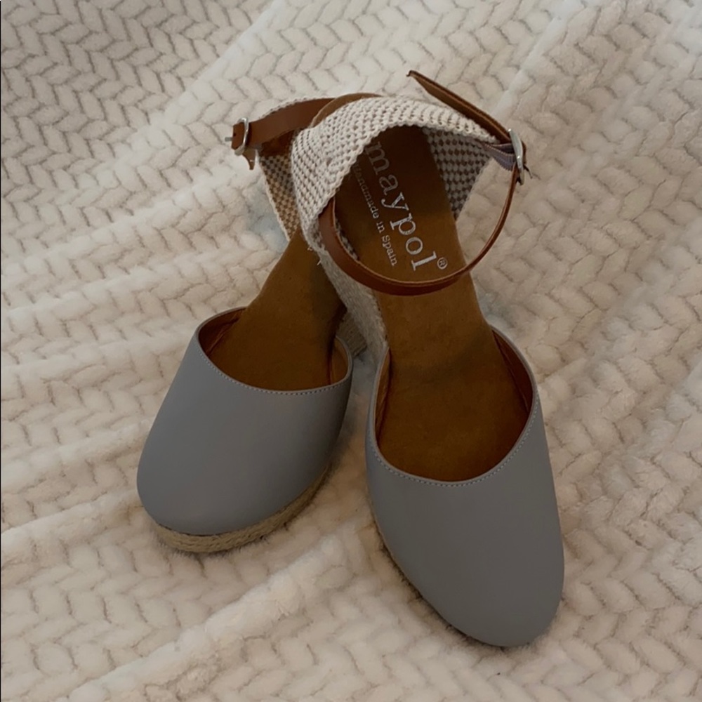 Maypol gray and tan wedges